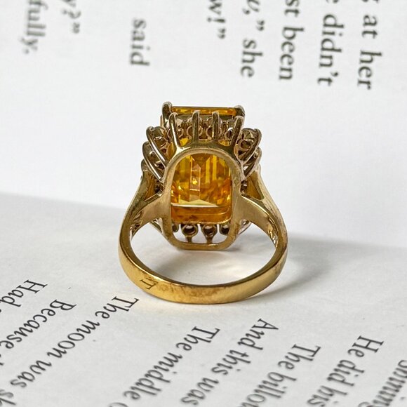 Vintage Sterling Silver Yellow Emerald-Cut Cocktail Ring Size 6 - Picture 4 of 6